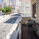 Rent a room of 100 m² in lisbon