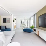 Rent 5 bedroom house of 332 m² in Barcelona