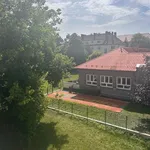 Pronajměte si 4 ložnic/e byt o rozloze 71 m² v Mělník