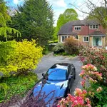 Rent 3 bedroom house in Mid Sussex