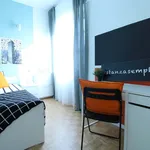 Rent a room in Brescia