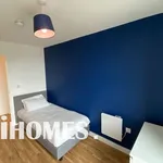 Rent 3 bedroom flat in Salford