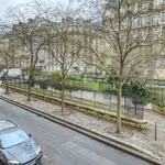 Rent 3 bedroom apartment of 130 m² in paris