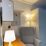 Rent 2 bedroom apartment in Lisboa