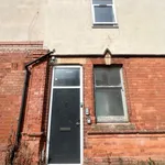 Rent 3 bedroom flat in Redditch