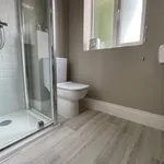 Rent 3 bedroom apartment in West Midlands