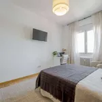 Rent a room of 149 m² in madrid