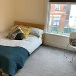 Rent 4 bedroom house in Coventry