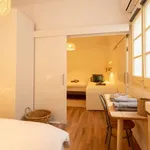 Rent 3 bedroom apartment of 80 m² in barcelona