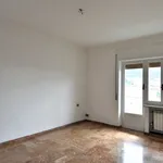 Affitto 4 camera appartamento di 159 m² in genova