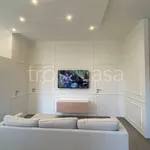 Affitto 3 camera appartamento di 82 m² in Firenze