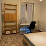 Rent 3 bedroom apartment of 66 m² in Milan