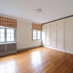 Huur 7 slaapkamer appartement van 890 m² in Ixelles