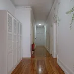 Rent a room of 240 m² in lisbon