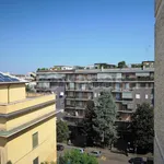 Rent 3 bedroom apartment of 80 m² in Milano