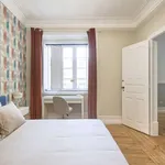 Rent a room in lisbon