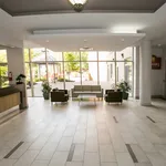 Rent 2 bedroom apartment in Brampton