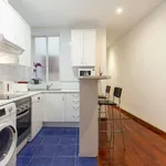 Rent 4 bedroom apartment of 90 m² in madrid