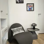 Rent 1 bedroom apartment of 441 m² in Frankfurt