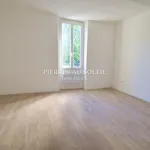 Appartement de 18 m² avec 1 chambre(s) en location à Taussac