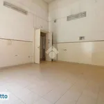 Rent 5 bedroom apartment of 140 m² in Naples