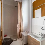 Rent a room of 120 m² in valencia