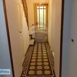 Affitto 5 camera appartamento di 125 m² in Catania