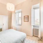 Rent 2 bedroom apartment of 80 m² in Florence