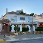 Rent 5 bedroom house of 400 m² in Bahía de Marbella