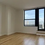 Rent 4 bedroom apartment of 2523 m² in Manhattan