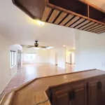 Rent 5 bedroom house of 235 m² in Long Beach