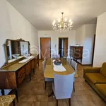 Rent 4 bedroom apartment of 100 m² in Rieti