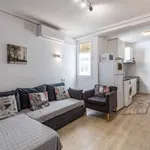 Rent a room of 65 m² in valencia