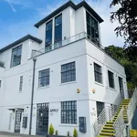 Rent 2 bedroom apartment in Bristol