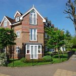 Rent 2 bedroom flat in South East England