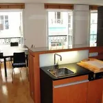 Appartement de 65 m² avec 2 chambre(s) en location à Paris