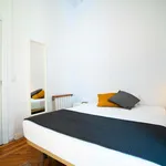 Rent a room of 106 m² in Madrid