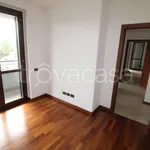 Rent 3 bedroom apartment of 82 m² in Albiate