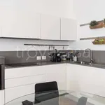 Rent 2 bedroom apartment of 55 m² in Milano