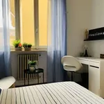 Rent a room in turin