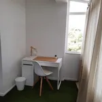 Rent 3 bedroom apartment in Lisbon