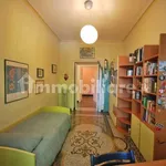 Rent 5 bedroom apartment of 190 m² in Genoa