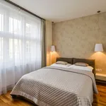 Pronajměte si 2 ložnic/e byt o rozloze 75 m² v Prague