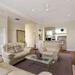 Rent 5 bedroom house in Frankston