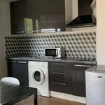 Rent 1 bedroom apartment of 33 m² in Toulon