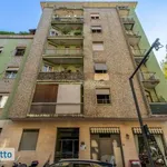 Rent 2 bedroom apartment of 50 m² in Milan