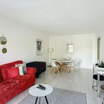 Rent 2 bedroom apartment of 57 m² in Le Cannet