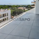 Alugar 2 quarto apartamento de 101 m² em Quarteira