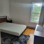 Rent 3 bedroom apartment in Sherbrooke