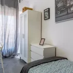 Rent 5 bedroom apartment in Valencia